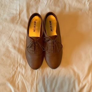 Women’s Oxford Shoes
